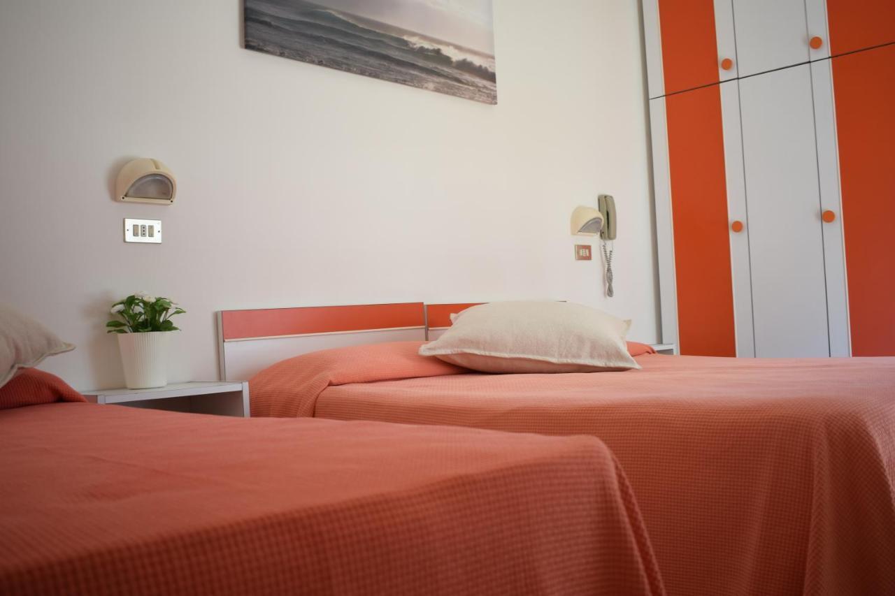 Hotel Calypso Bellaria-Igea Marina Extérieur photo