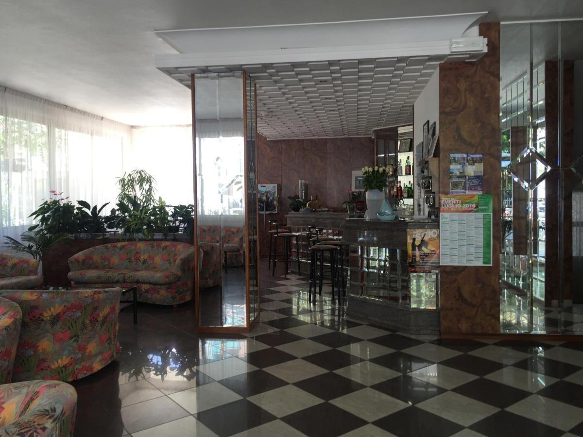 Hotel Calypso Bellaria-Igea Marina Extérieur photo