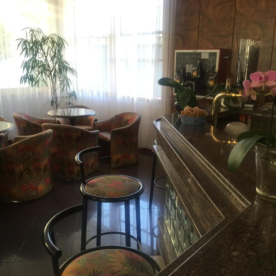 Hotel Calypso Bellaria-Igea Marina Extérieur photo