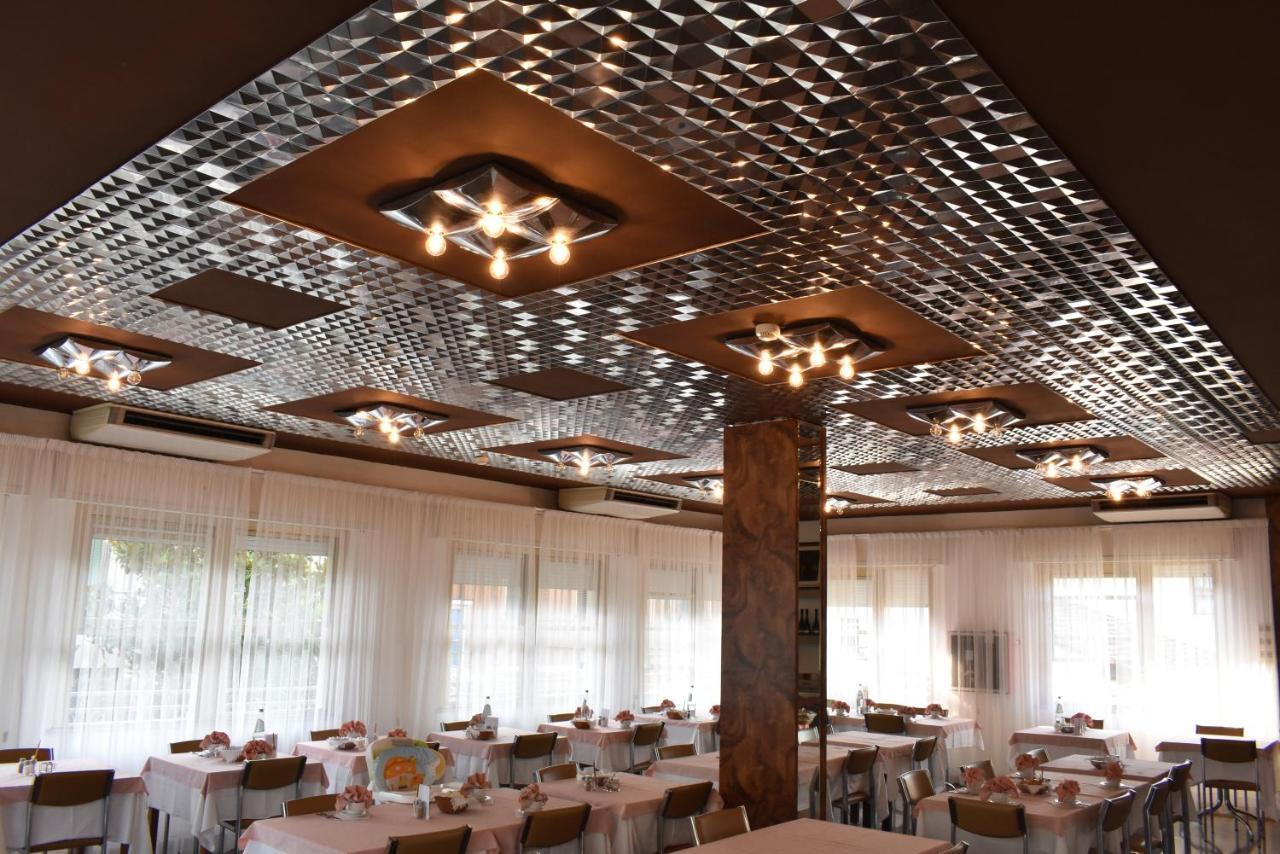 Hotel Calypso Bellaria-Igea Marina Extérieur photo